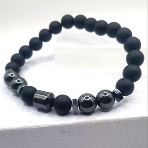 Anti swelling black obsidian stretch stone bracelet.
